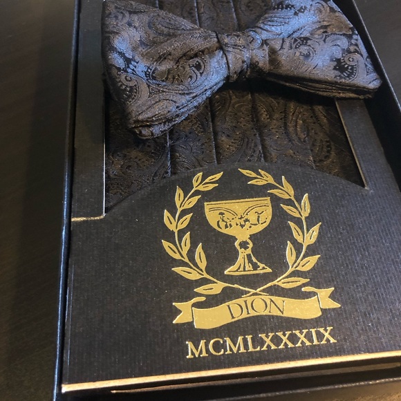 Dion Tux Cummerbund and Bow Tie - Picture 2 of 8